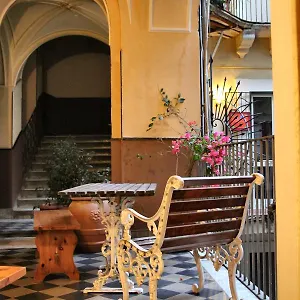 Cortile Stesicoro 3*, Katania Włochy